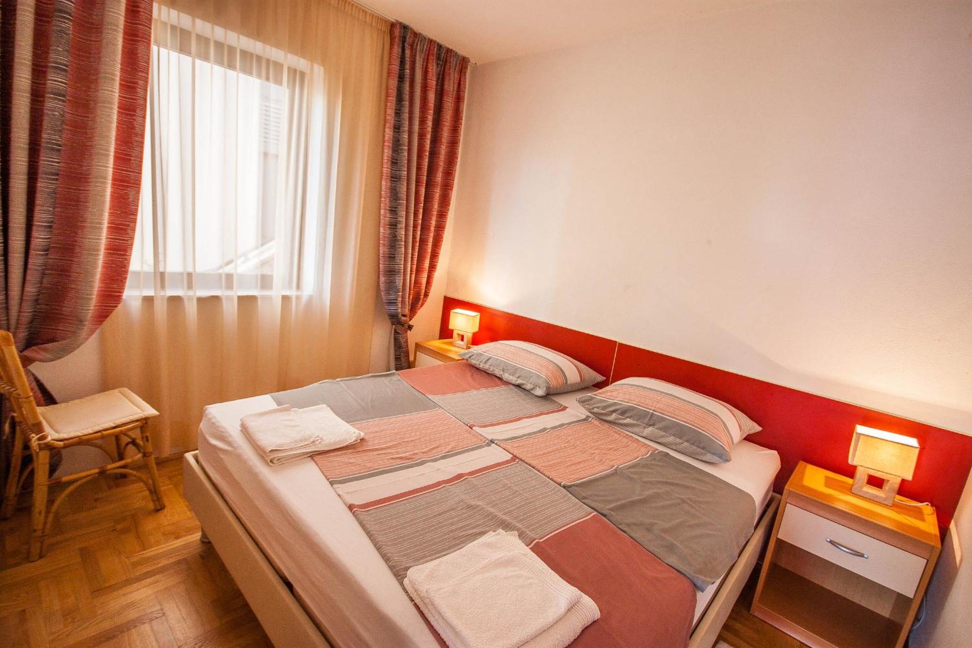 Apartments Rosanda Pakostane Exterior photo