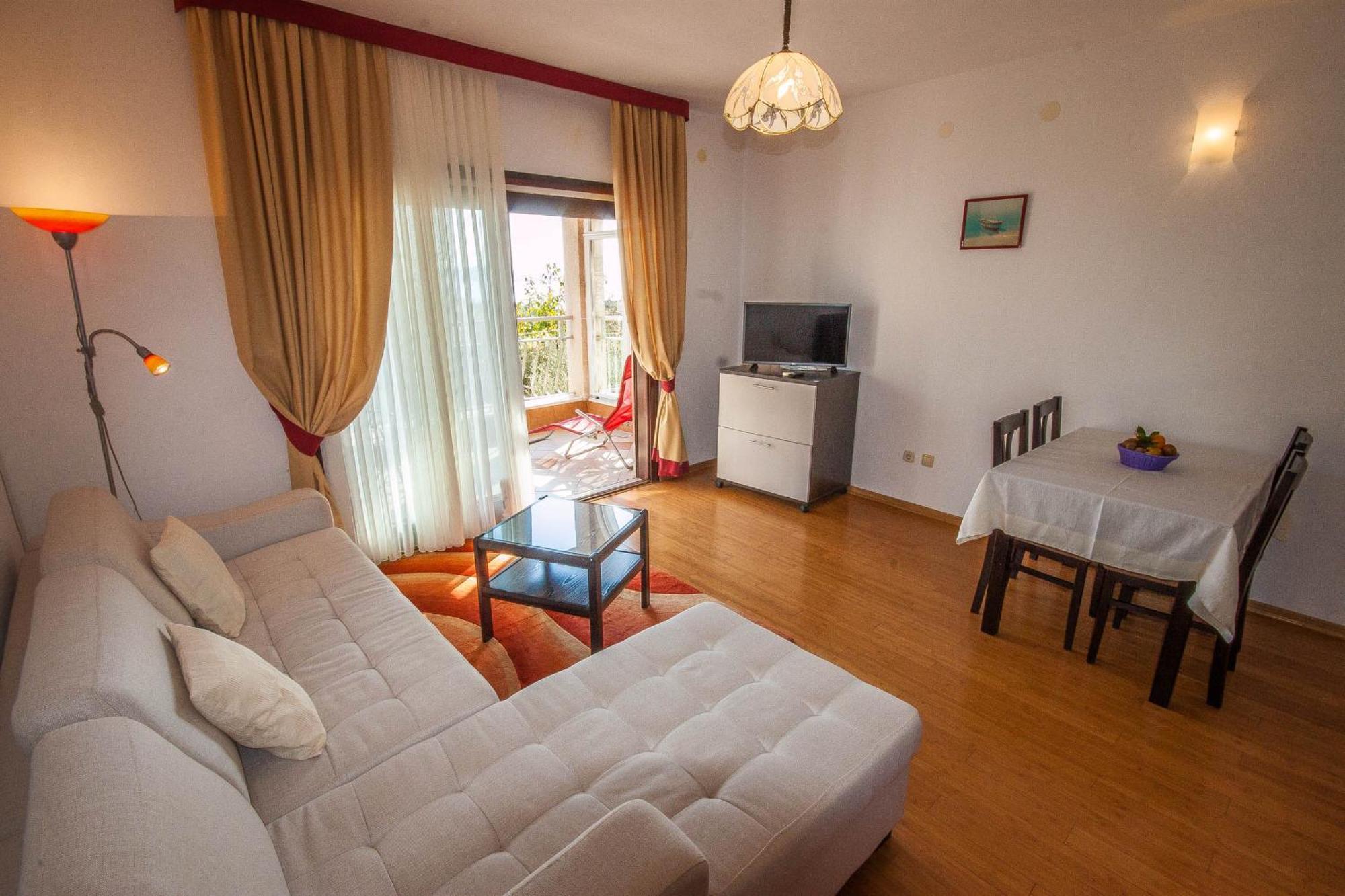 Apartments Rosanda Pakostane Exterior photo
